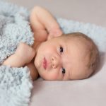 Newborn Session, Baby und Hund, Andrea Schenke Photography, Fotografin Wittlich