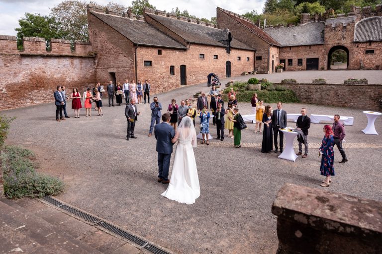 Hochzeit in Schloss Hamm, Burg Hamm, Innenhof, Andrea Schenke Photography, Fotografin Wittlich