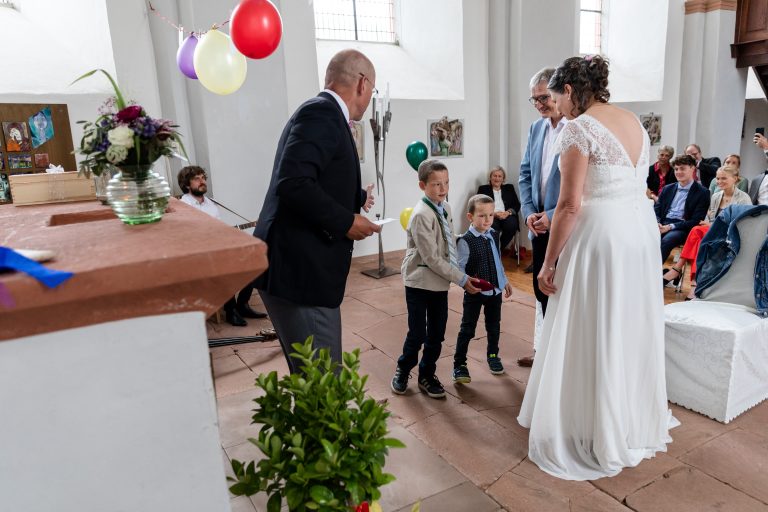 Freie Trauung in Hasborn, Alte Rochuskapelle, Andrea Schenke Photography, Hochzeitsfotografin Wittlich