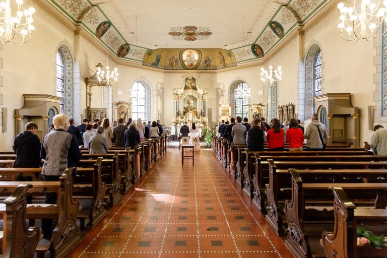 Hochzeit St. Georg Kirche in Irsch, Andrea Schenke Photography, Hochzeitsfotografin Wittlich
