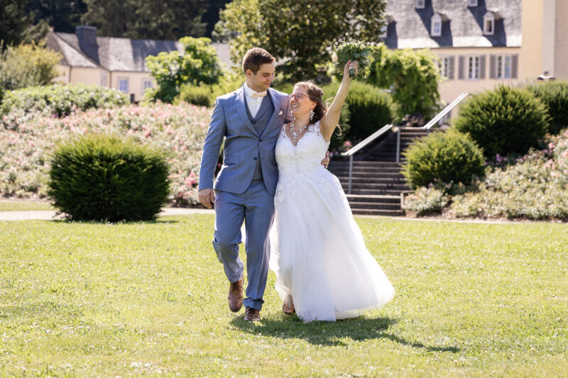 Hochzeit in Kloster Machern, Prtrait Braut, schwarz-weiß, Andrea Schenke Photography, Hochzeitsfotografin Wittlich