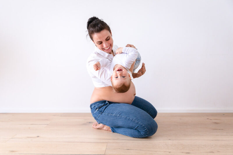 Babybauch, Schwangerschafts Fotosession, Andrea Schenke Photography, Fotografin Wittlich