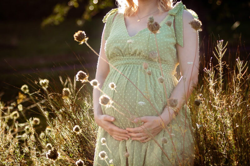 Babybauch, Schwangerschafts Fotosession, Andrea Schenke Photography, Fotografin Wittlich