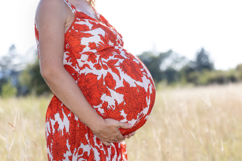 Babybauch, Schwangerschafts Fotosession, Andrea Schenke Photography, Fotografin Wittlich